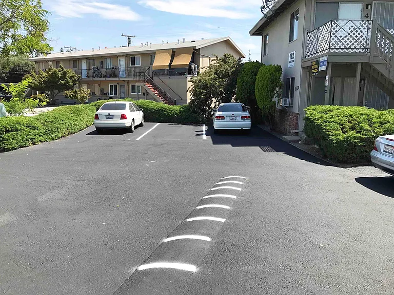 752 San Jule Ct #5 — Photo 11