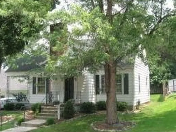 145 Market St, Aurora, IN 47001