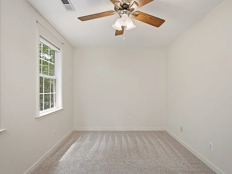 4908 Stoney Creek Pkwy — Photo 37