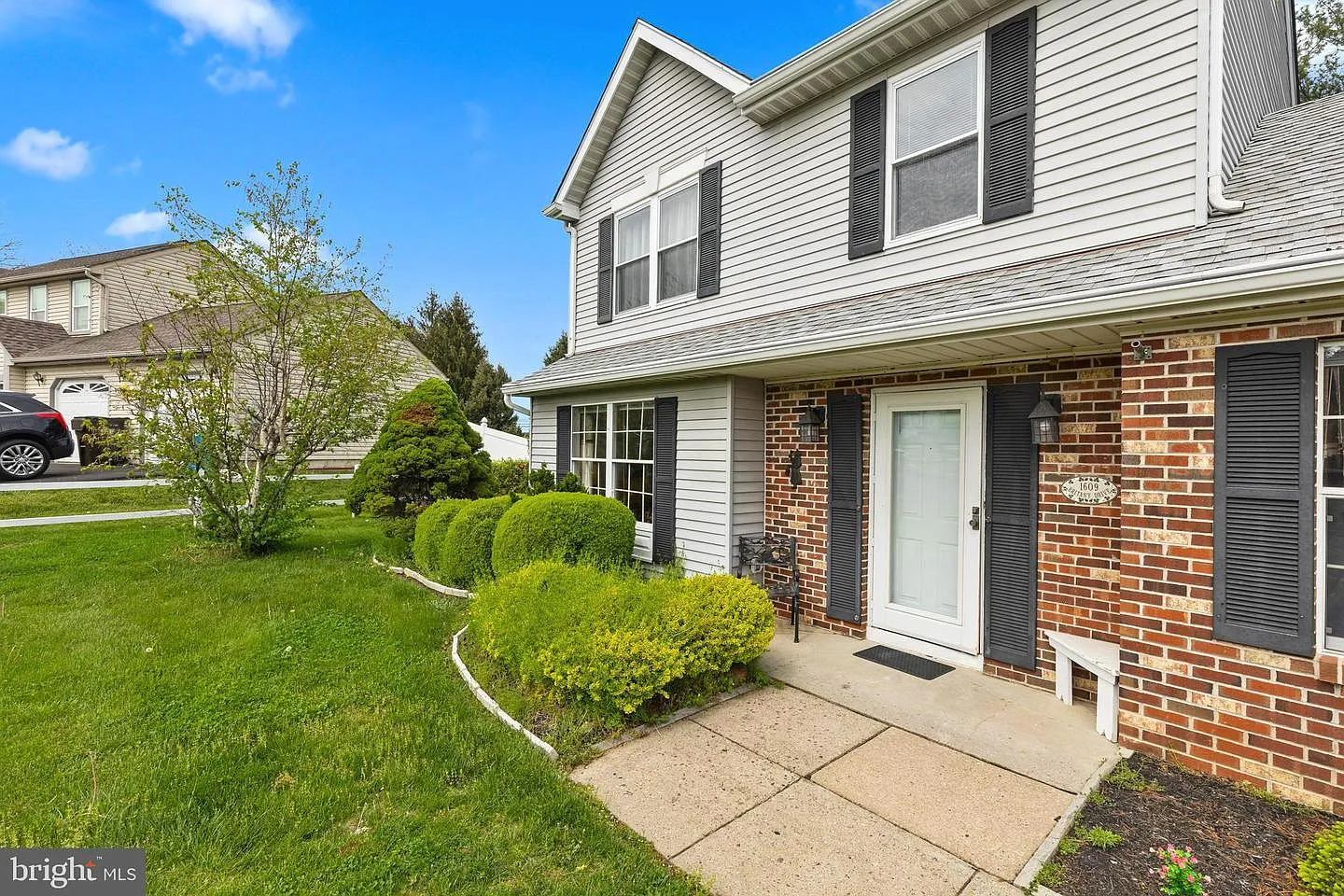 1609 Britany Dr photo 1