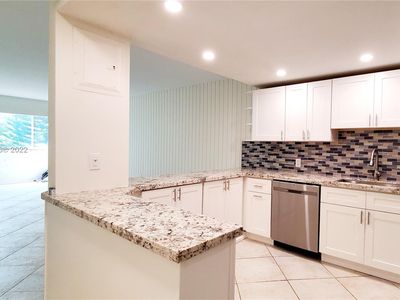 201 Galen Dr APT 208W, Key Biscayne, FL, 33149