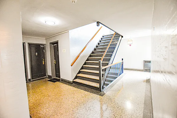 Sold by Remax Edge | media 30