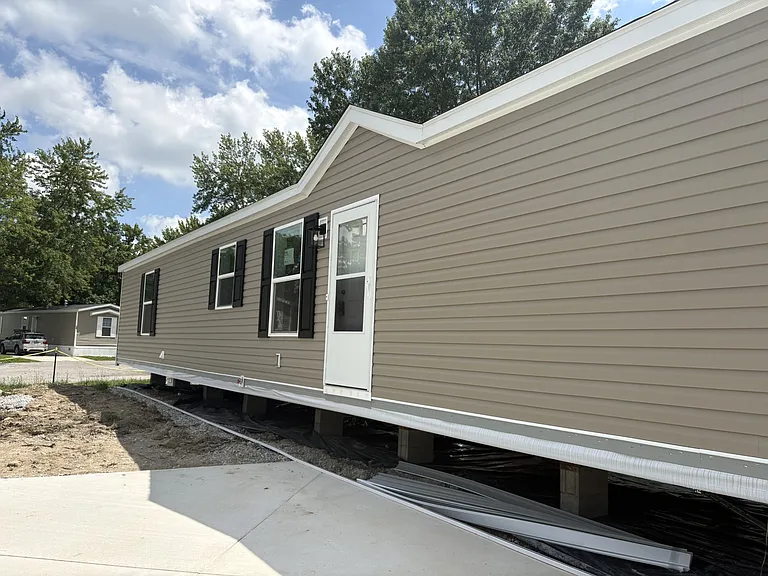 2801 S Stone Rd #71 — Photo 2