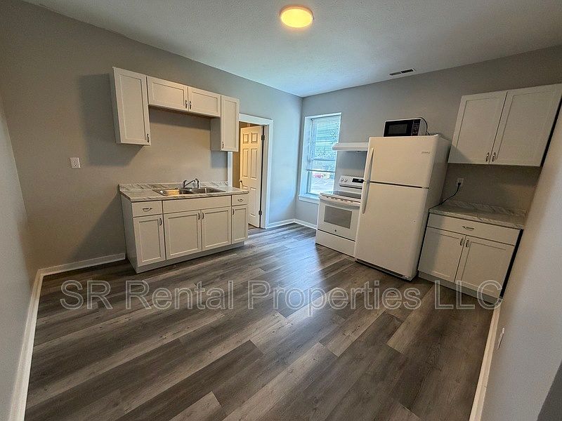 1st image of 243 S Main St APT 5