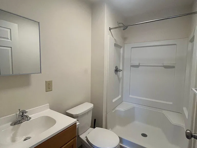 122 N Center St #2 — Photo 8