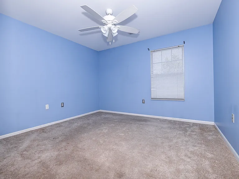 5010 Kames Sq — Photo 13