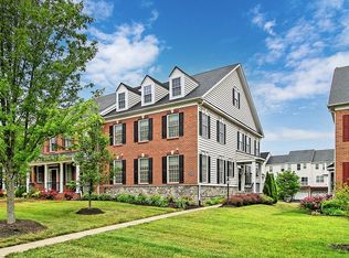 23204 Evergreen Ridge Dr, Ashburn, VA 20148