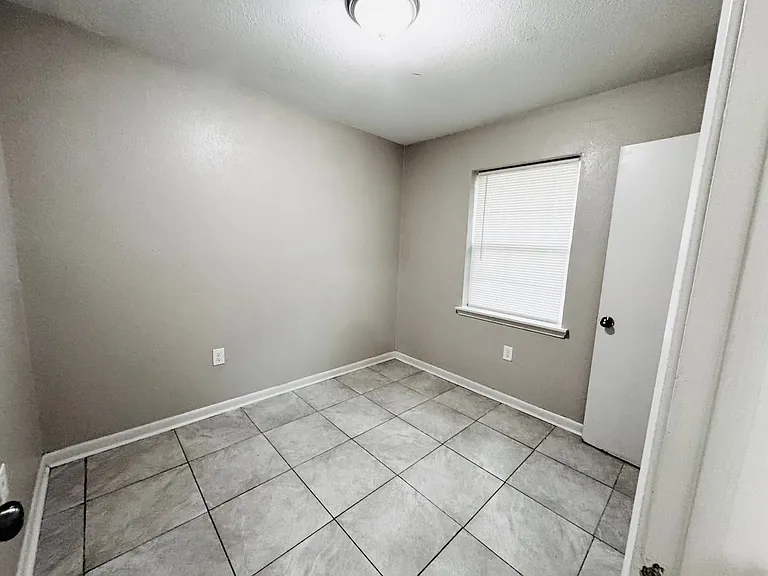 3433 Hollywood St — Photo 25