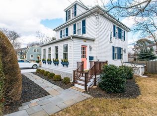 89 Green St, Marblehead, MA 01945