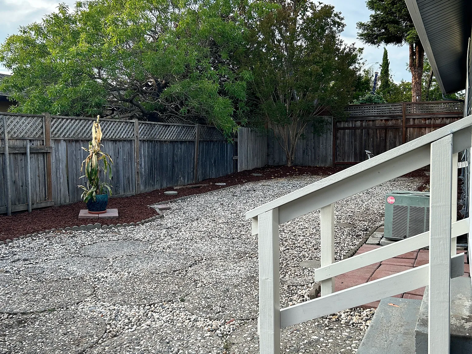 3 bed, 1400 sqft, $3,400 — Photo 4