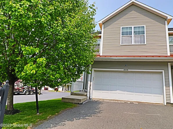 34 Amalia Lane, Rensselaer, NY 12144