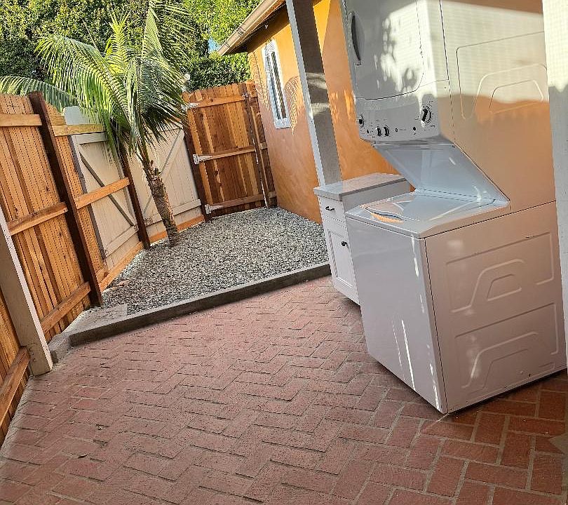 1st image of 6251 Montalvo Dr