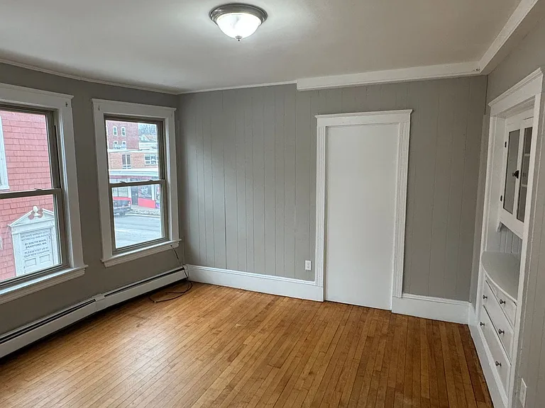 135 Lafayette Sq — Photo 17