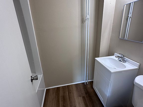 4th image of 93 Broad St #1W