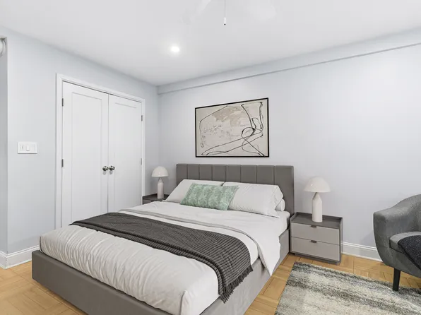 433 West 34th Street 6F image 3 of 6