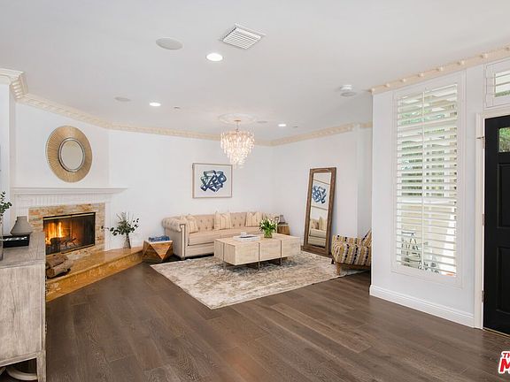 3rd image of 10523 Selkirk Ln