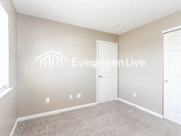 675 Pine Lake Dr — Photo 12