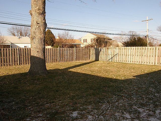 2nd image of 213 Andover Rd