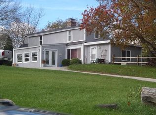 118 Bonnet Shores Rd, Narragansett, RI 02882