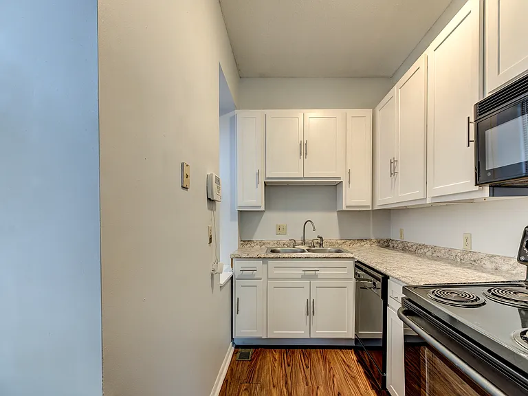 4319 Lindell Blvd #D — Photo 14