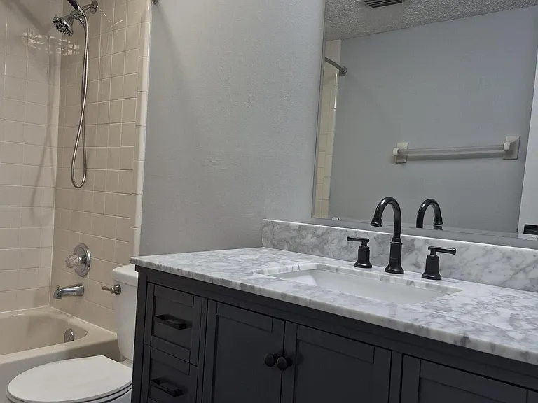 552 William Paca St — Photo 28
