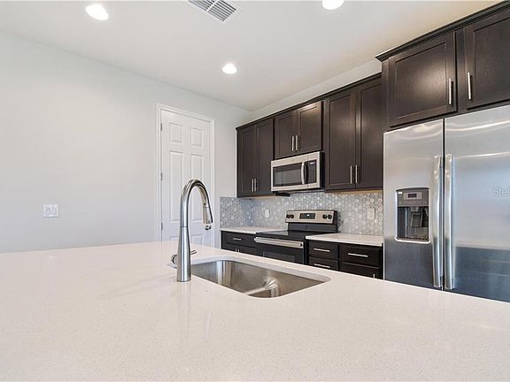 2nd image of 749 Meadow Pointe Dr