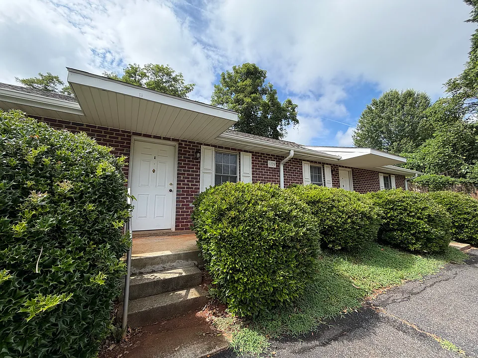 109 McConville Rd #A