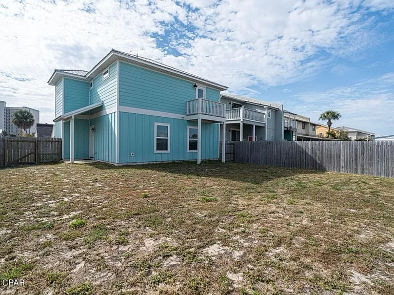 6320 Beach Dr — Photo 6