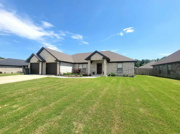 5800 Gene St, Paragould, AR 72450