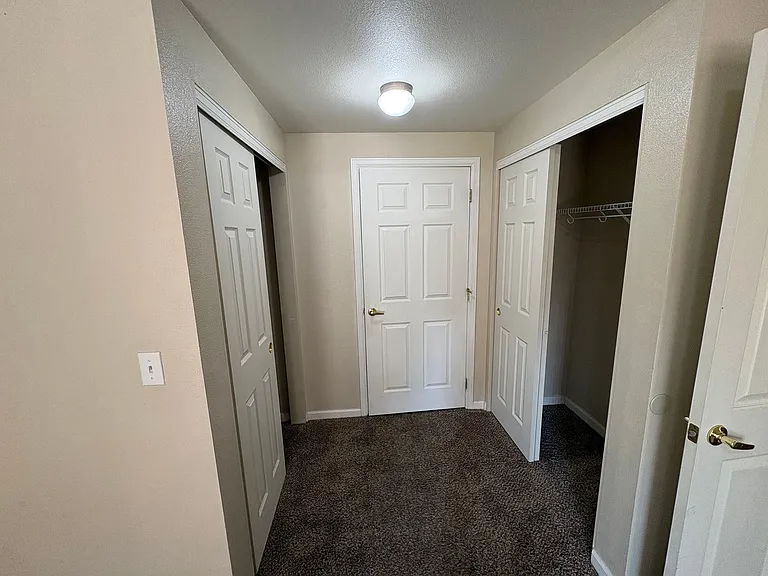 1002 Lucca Dr — Photo 11