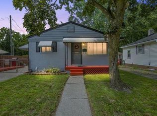 26035 Hollywood St, Roseville, MI 48066