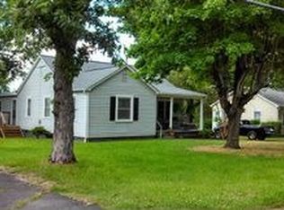 1143 13th Ave NE, Hickory, NC 28601