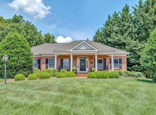 625 Highfield Rd, Salem, VA 24153