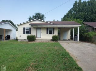 301 N 12th St, Paragould, AR 72450