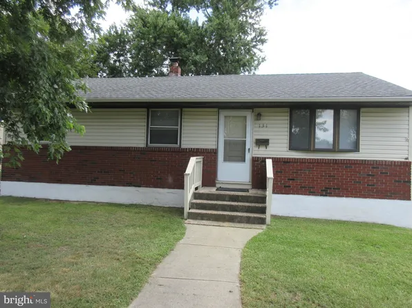 131 Edgewood Ave, Bellmawr, NJ 08031