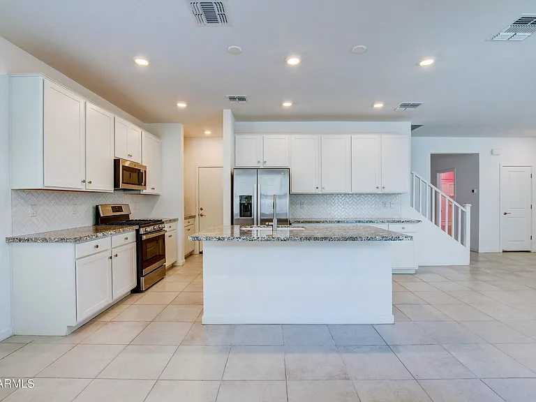 9902 E Tamery Ave — Photo 6