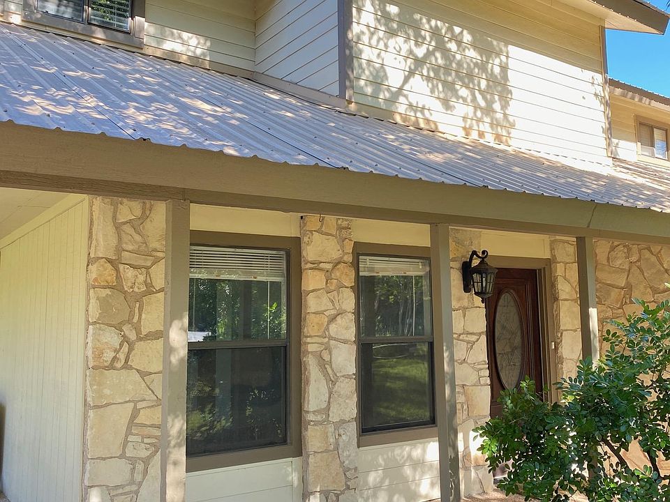 1st image of 402 N Laurelwood Dr #1