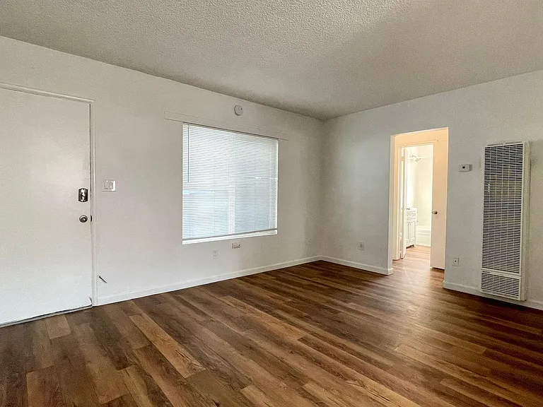 1225 Monte Vista Pl #2 — Photo 4