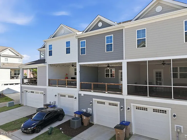 976 Gateway Commons Cir — Photo 15