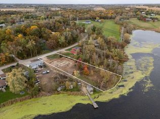 W647 Oak Shore Dr, Fall River, WI 53932