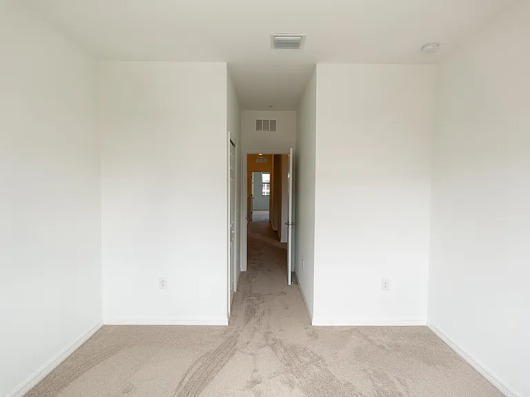 20450 Lagente Cir — Photo 6