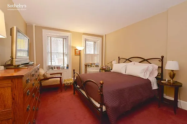 Rented by Sotheby's International Realty | media 6