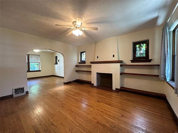 5th image of 6257 Hoffman Ave