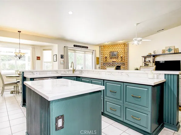 13634 Oak Mesa Dr, Yucaipa, CA 92399