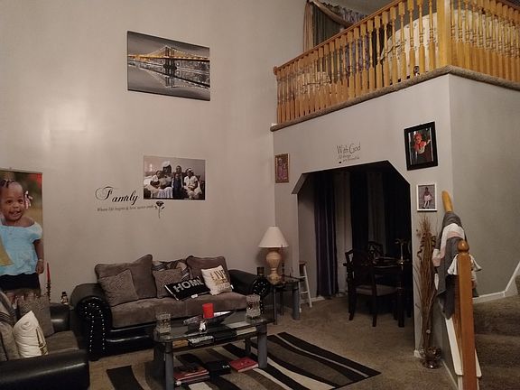 5th image of 4410 Ladyslipper Ave N