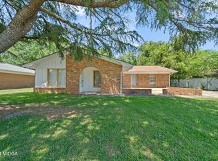 111 Valencia Cir, Centerville, GA 31028