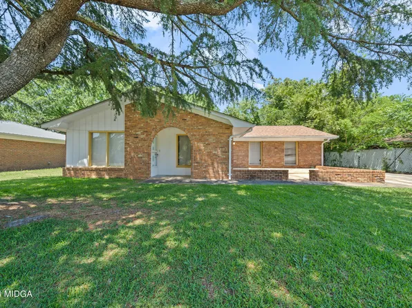 111 Valencia Cir, Centerville, GA 31028