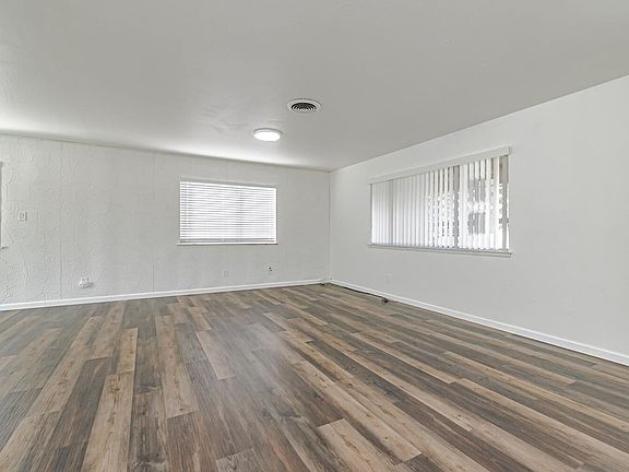 3rd image of 1010-1012 Drummond Ave