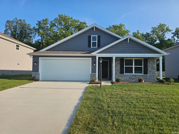12751 Watts Dr, Fort Wayne, IN 46818