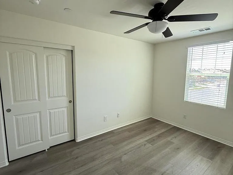 8305 Sunset Hills Pl — Photo 17